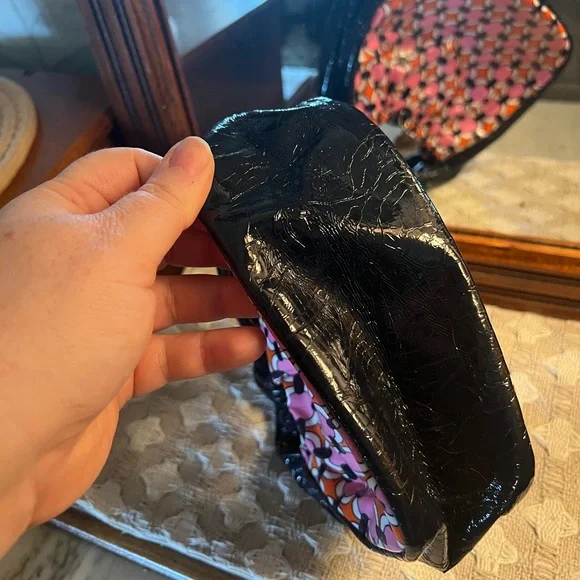 VERA BRADLEY Frill Loves Me Tippy Tie Mini Bag Vinyl/Patent Pink Orange Navy - Picture 4 of 6